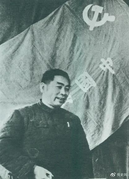 1949年3月，周恩來(lái)在中共七屆二中全會(huì)上講話。