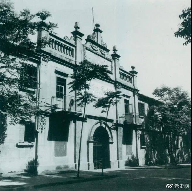 1927年4月27日，中國共產(chǎn)黨第五次全國代表大會在武漢召開。圖為大會舉行開幕式的地方。